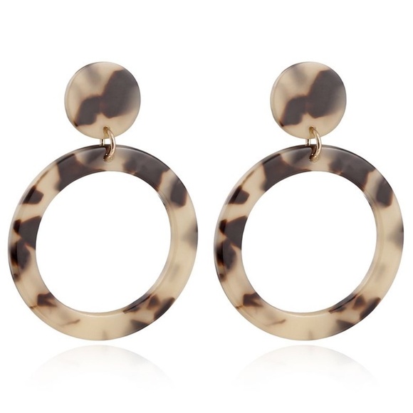 **AIKO* Leopard Print Fashion Acrylic Earrings - Picture 2 of 3